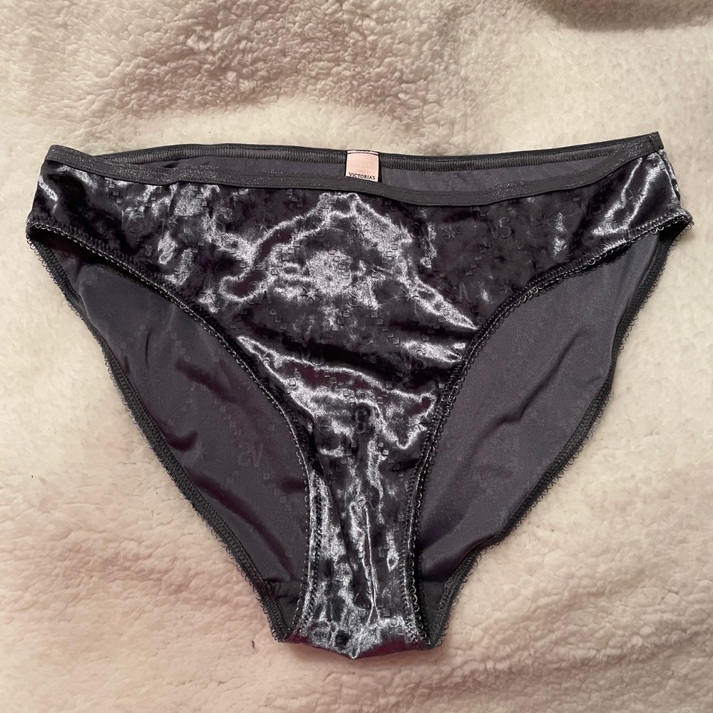 VICTORIA SECRET PANTY - Picture 1 of 8